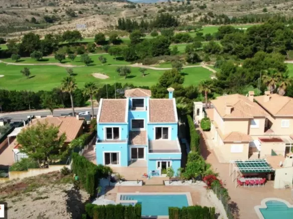 6-bedroom Villa In Monforte Del Cid, Spain (453 M²)