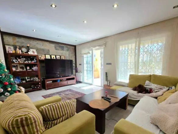 5-bedroom Villa In Orihuela Costa, Spain (265 M²)