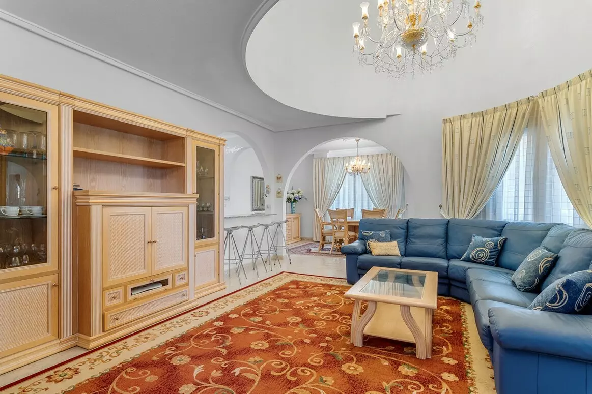 7-bedroom Villa In Rojales, Spain (179 M²)
