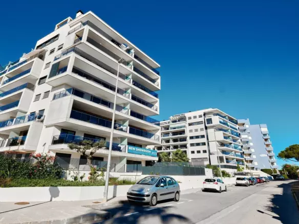 2-bedroom Apartment In Orihuela Costa, Spain (104 M²)