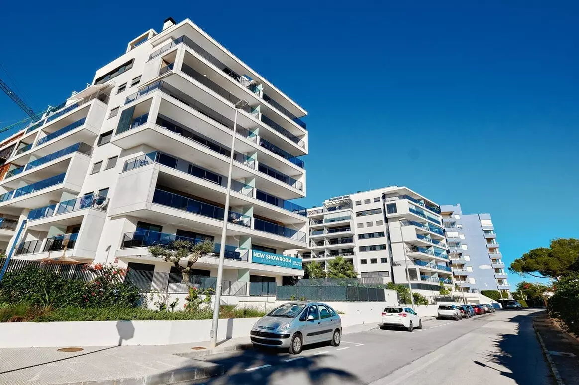2-bedroom Apartment In Orihuela Costa, Spain (104 M²)