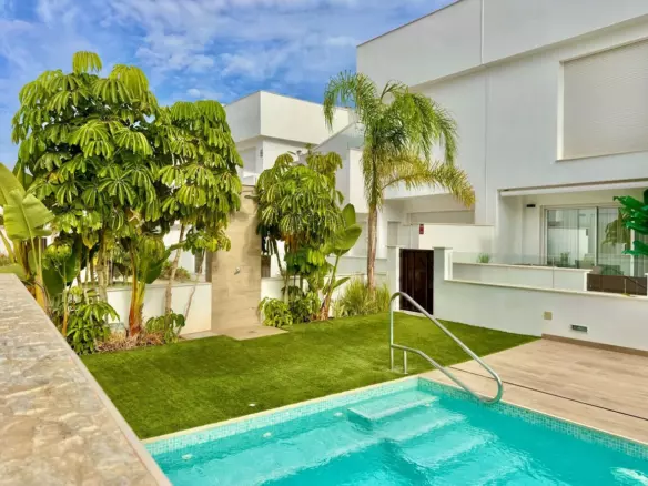 3-bedroom Apartment In Pilar De La Horadada, Spain (110 M²)