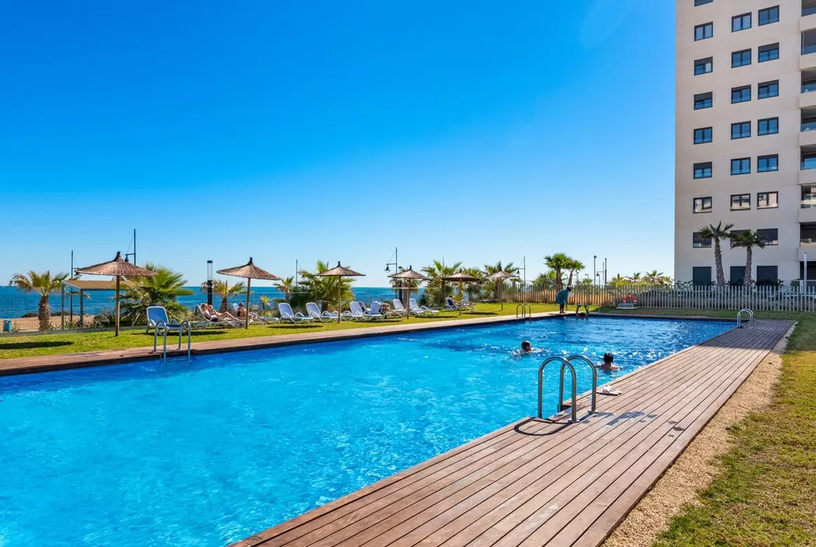 2-bedroom Apartment In Orihuela Costa, Spain (120 M²)