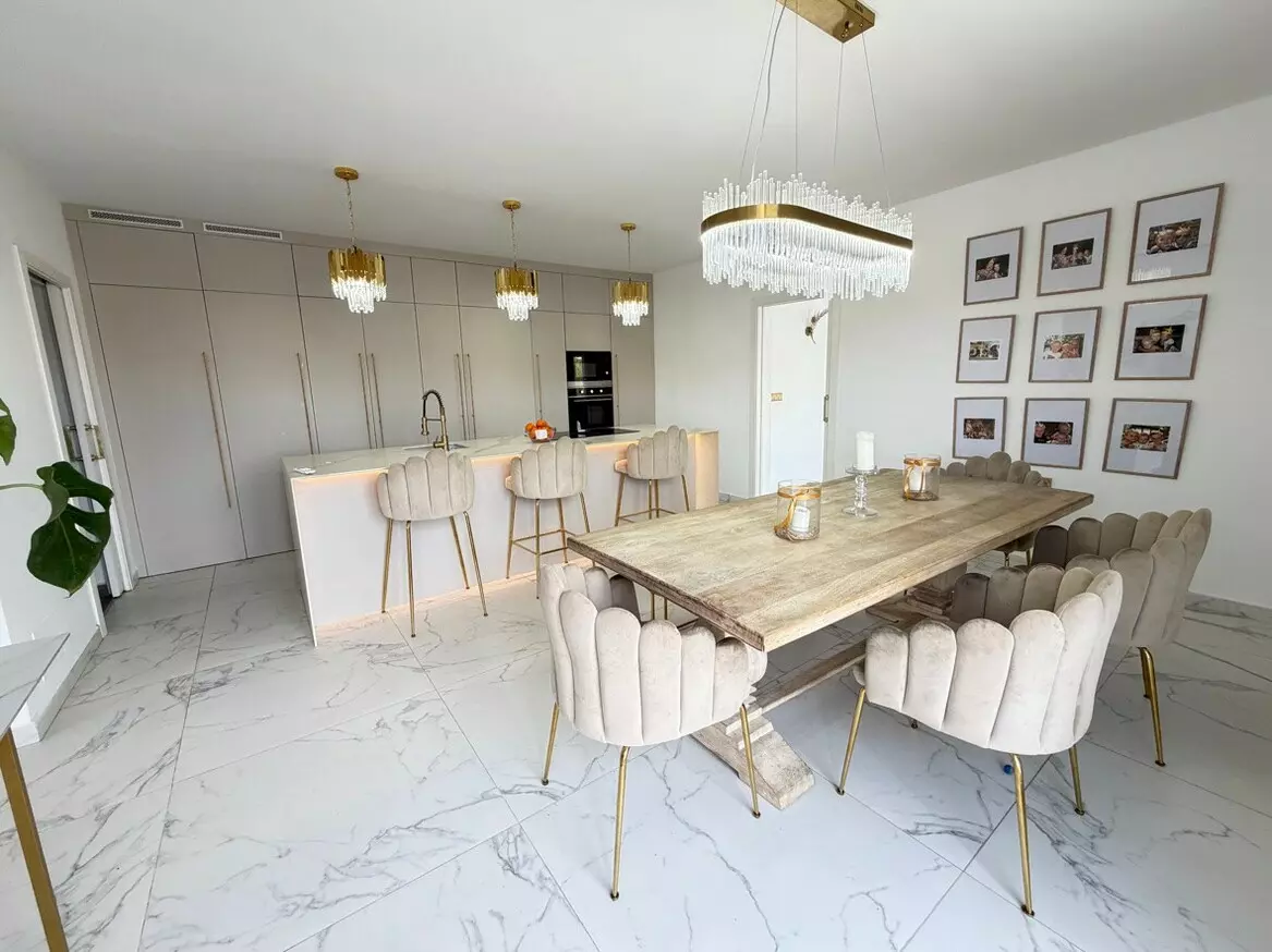 6-bedroom Villa In Orihuela Costa, Spain (240 M²)