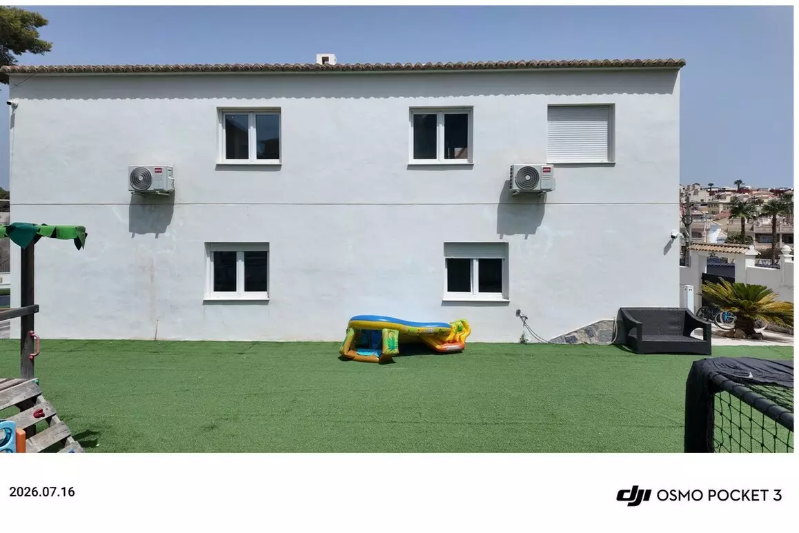 6-bedroom Town House In Orihuela Costa, Spain (240 M²)
