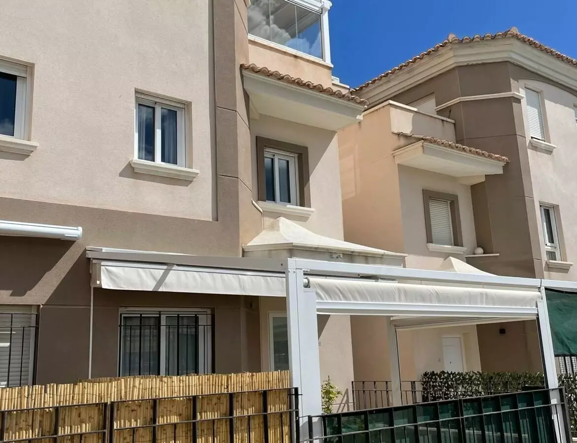 3-bedroom Town House In Santa Pola, Spain (140 M²)