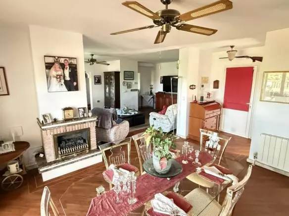5-bedroom Villa In Orihuela Costa, Spain (220 M²)