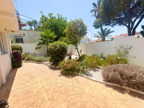 7-bedroom Villa In Orihuela Costa, Spain (512 M²)