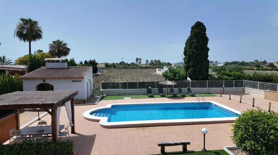 6-bedroom Villa In San Isidro, Spain (447 M²)
