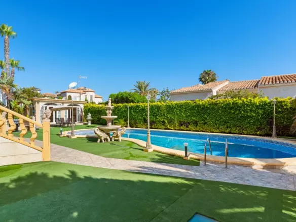6-bedroom Villa In Orihuela Costa, Spain (760 M²)