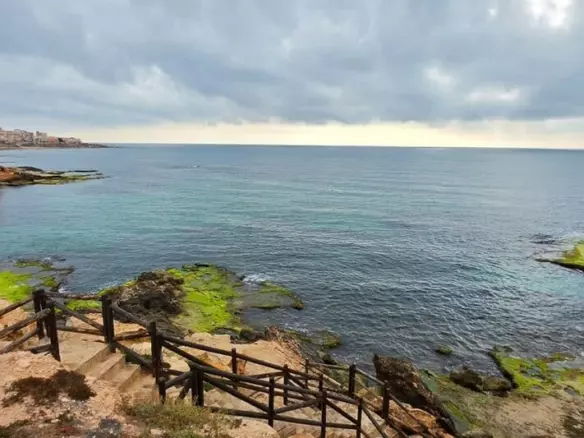 5-bedroom Villa In Torrevieja, Spain (300 M²)