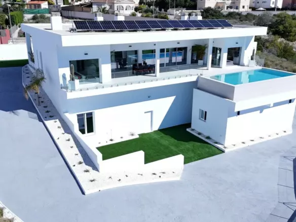 5-bedroom Villa In San Fulgencio, Spain (487 M²)