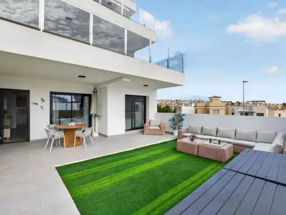 3-bedroom Apartment In Orihuela Costa, Spain (100 M²)