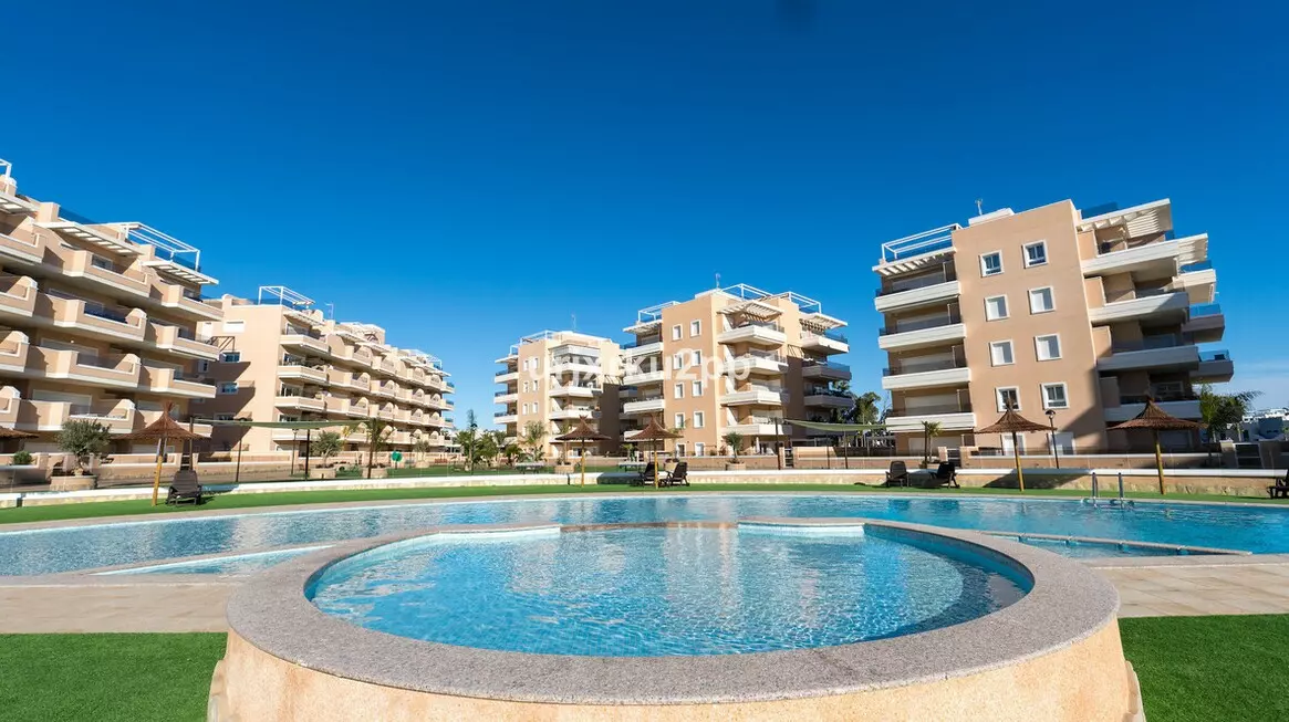 3-bedroom Apartment In Guardamar Del Segura, Spain (101 M²)