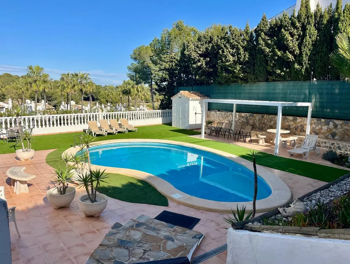 4-bedroom Villa In Orihuela Costa, Spain (184 M²)