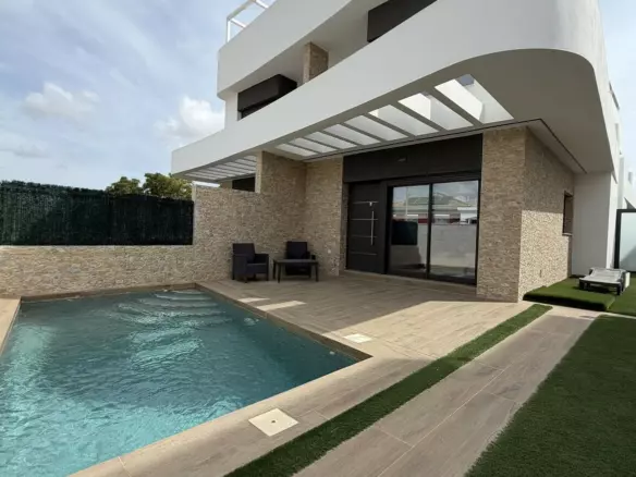 2-bedroom Villa In Los Montesinos, Spain (100 M²)