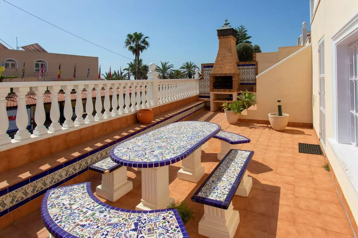 4-bedroom Villa In Torrevieja, Spain (180 M²)
