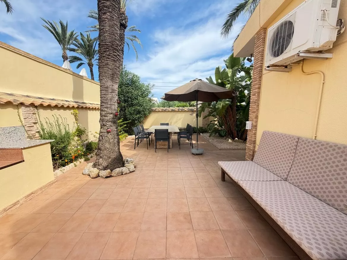4-bedroom Villa In Cabo Roig, Spain (150 M²)