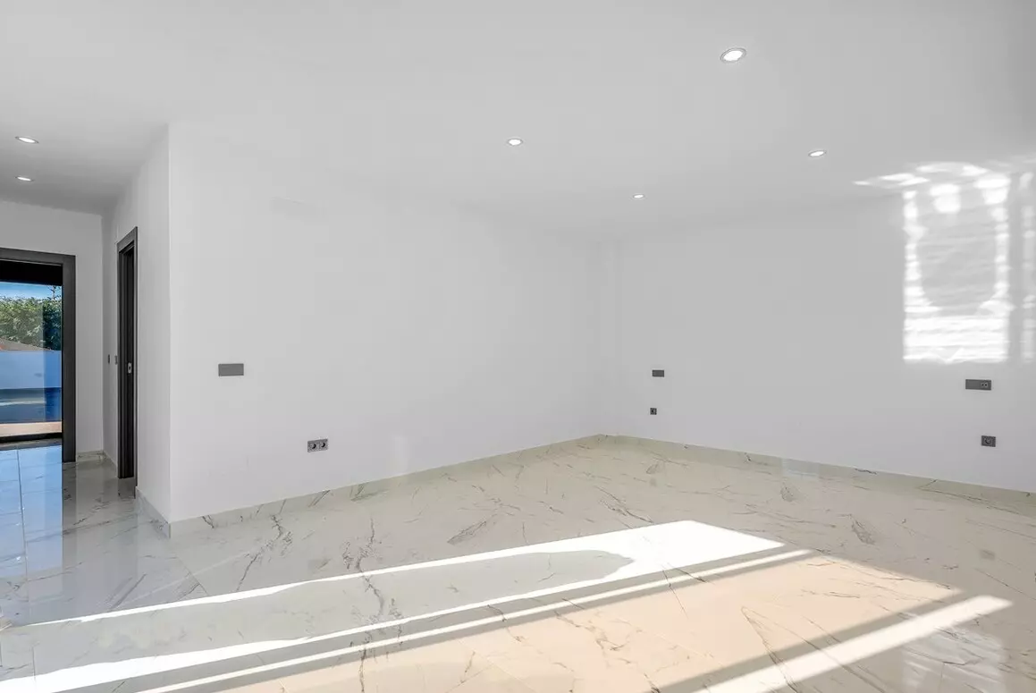 4-bedroom Villa In Orihuela Costa, Spain (245 M²)