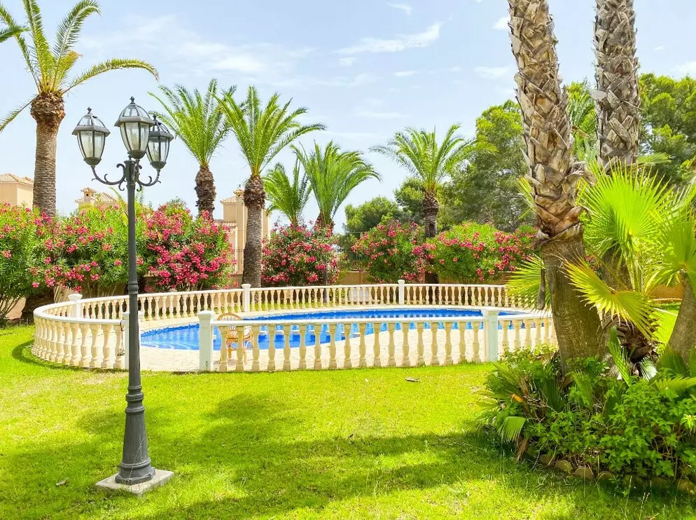 7-bedroom Villa In Orihuela Costa, Spain (430 M²)