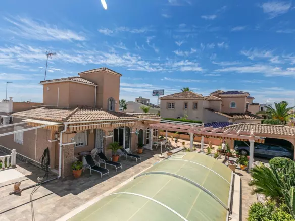 4-bedroom Villa In Orihuela Costa, Spain (158 M²)