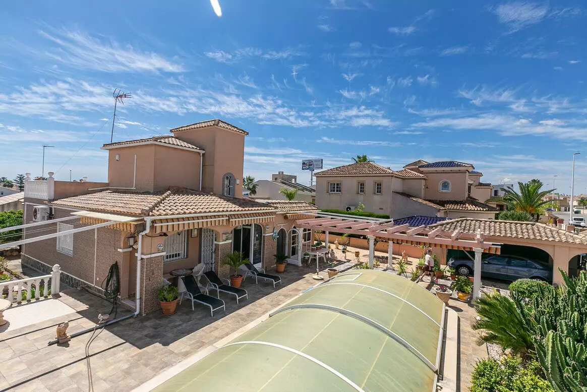 4-bedroom Villa In Orihuela Costa, Spain (158 M²)