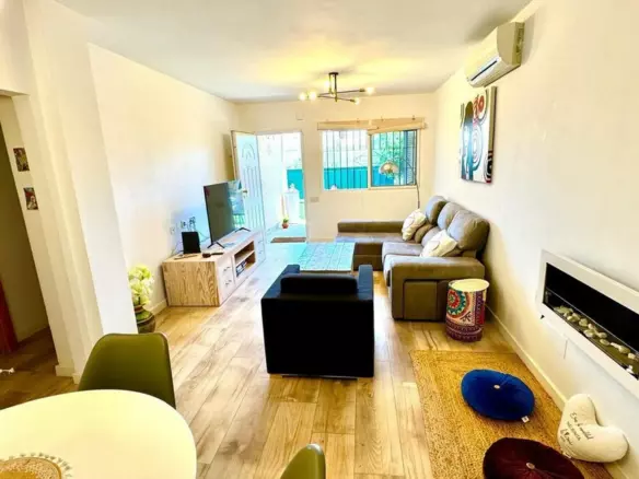 2-bedroom Apartment In Santa Pola, Spain (85 M²)