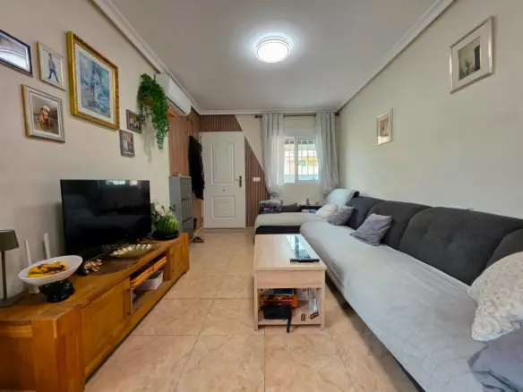5-bedroom Villa In San Fulgencio, Spain (165 M²)