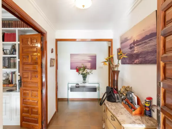 6-bedroom Villa In Orihuela Costa, Spain (204 M²)