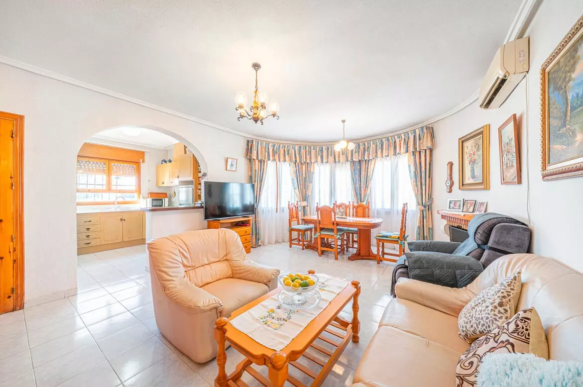 5-bedroom Villa In Rojales, Spain (97 M²)