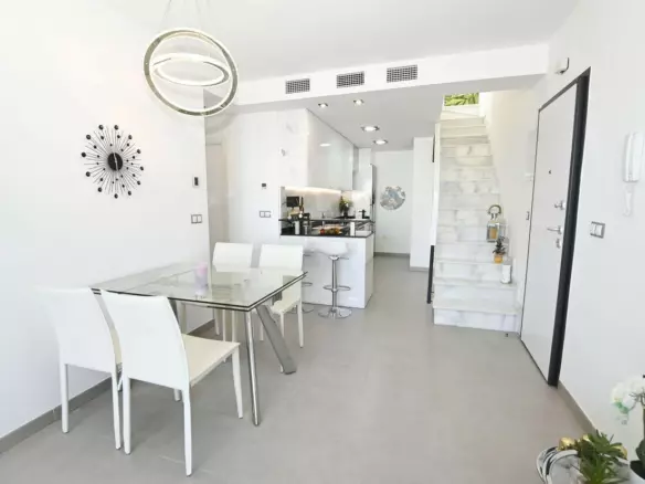 2-bedroom Apartment In Elche, Spain (64 M²)