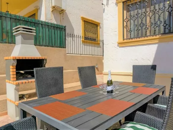 3-bedroom Villa In Alicante, Spain (132 M²)