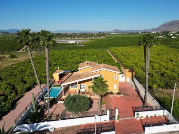 4-bedroom Villa In Orihuela, Spain (1.000 M²)
