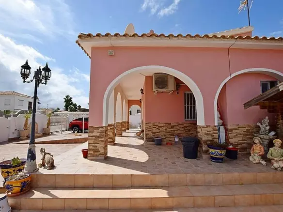 3-bedroom Town House In Cabo Roig, Spain (110 M²)