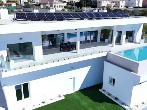 5-bedroom Villa In San Fulgencio, Spain (487 M²)