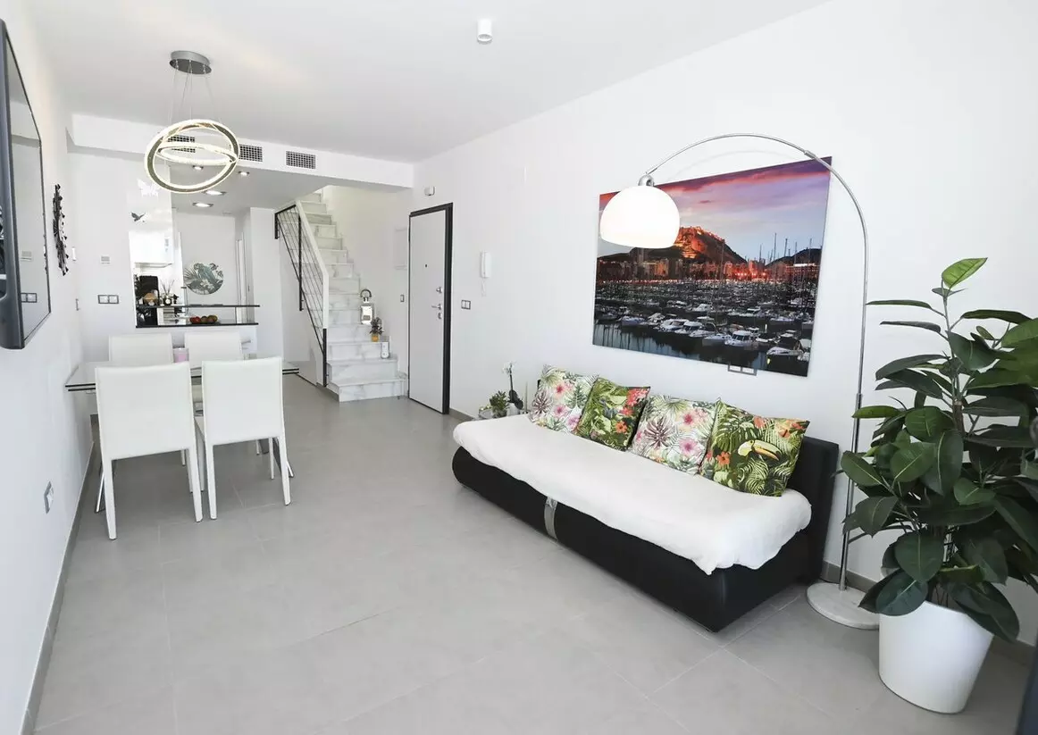 2-bedroom Apartment In Elche, Spain (64 M²)