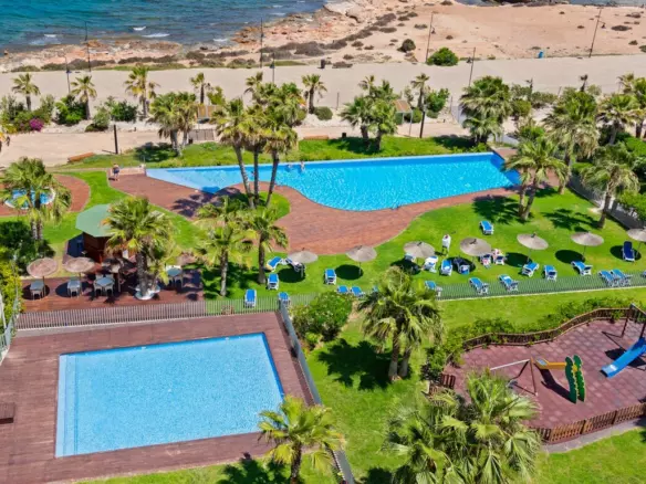 2-bedroom Apartment In Orihuela Costa, Spain (120 M²)