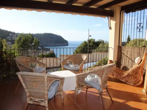 2-bedroom Apartment In Sóller, Spain (104 M²)