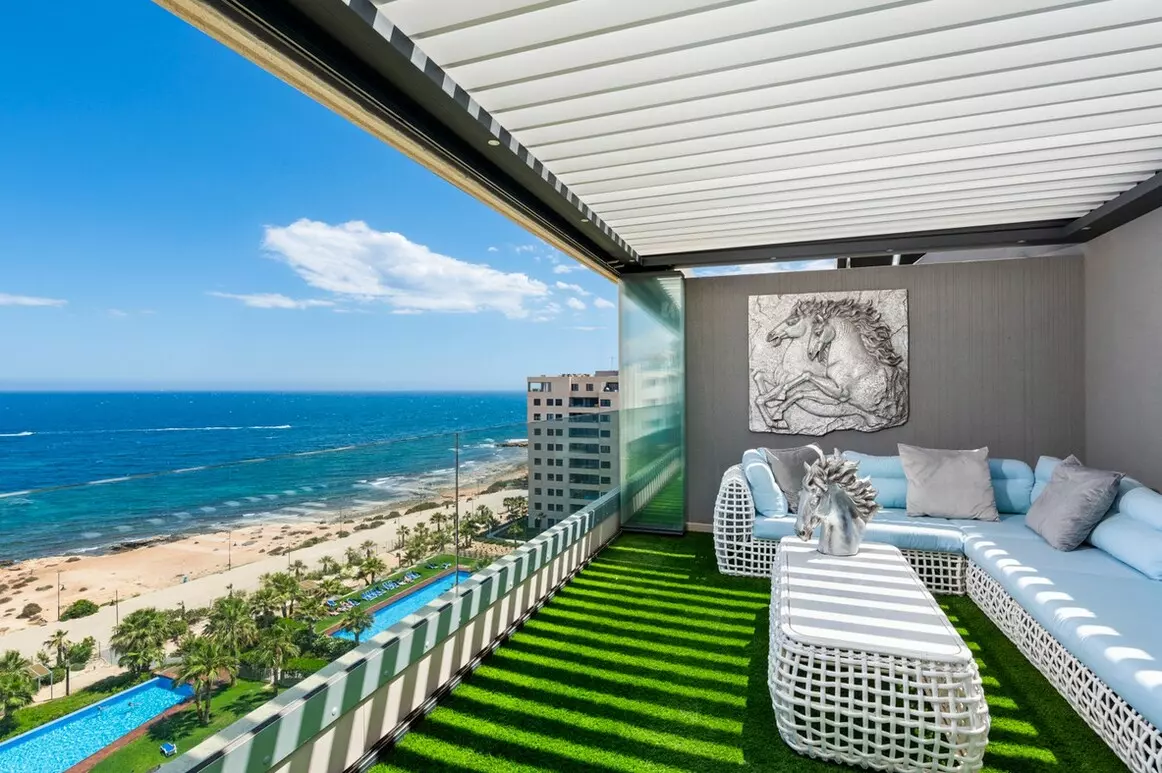 2-bedroom Apartment In Orihuela Costa, Spain (120 M²)