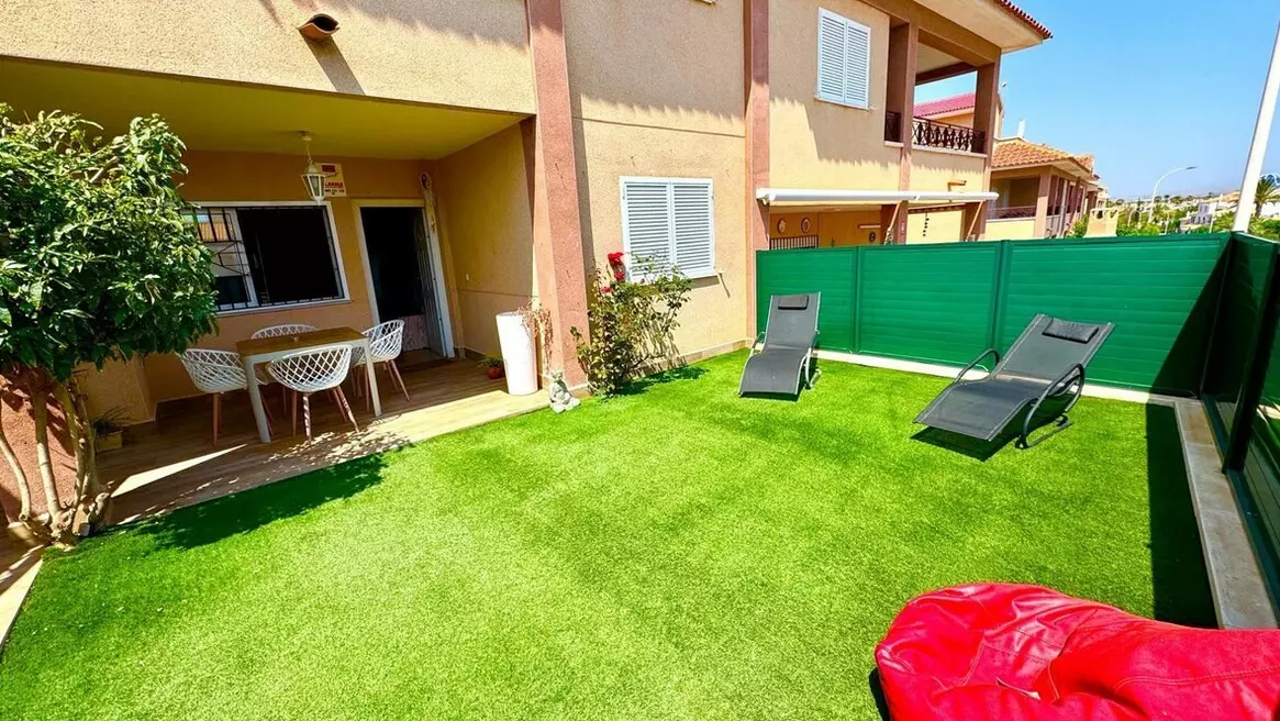 2-bedroom Apartment In Santa Pola, Spain (85 M²)