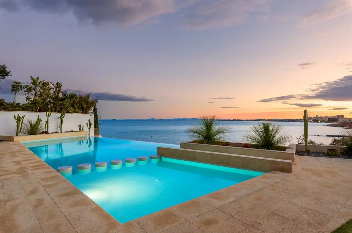 6-bedroom Villa In Cabo Roig, Spain (479 M²)