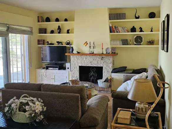 5-bedroom Villa In Orihuela Costa, Spain (207 M²)
