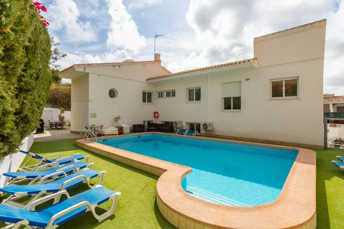 8-bedroom Villa In Orihuela Costa, Spain (446 M²)