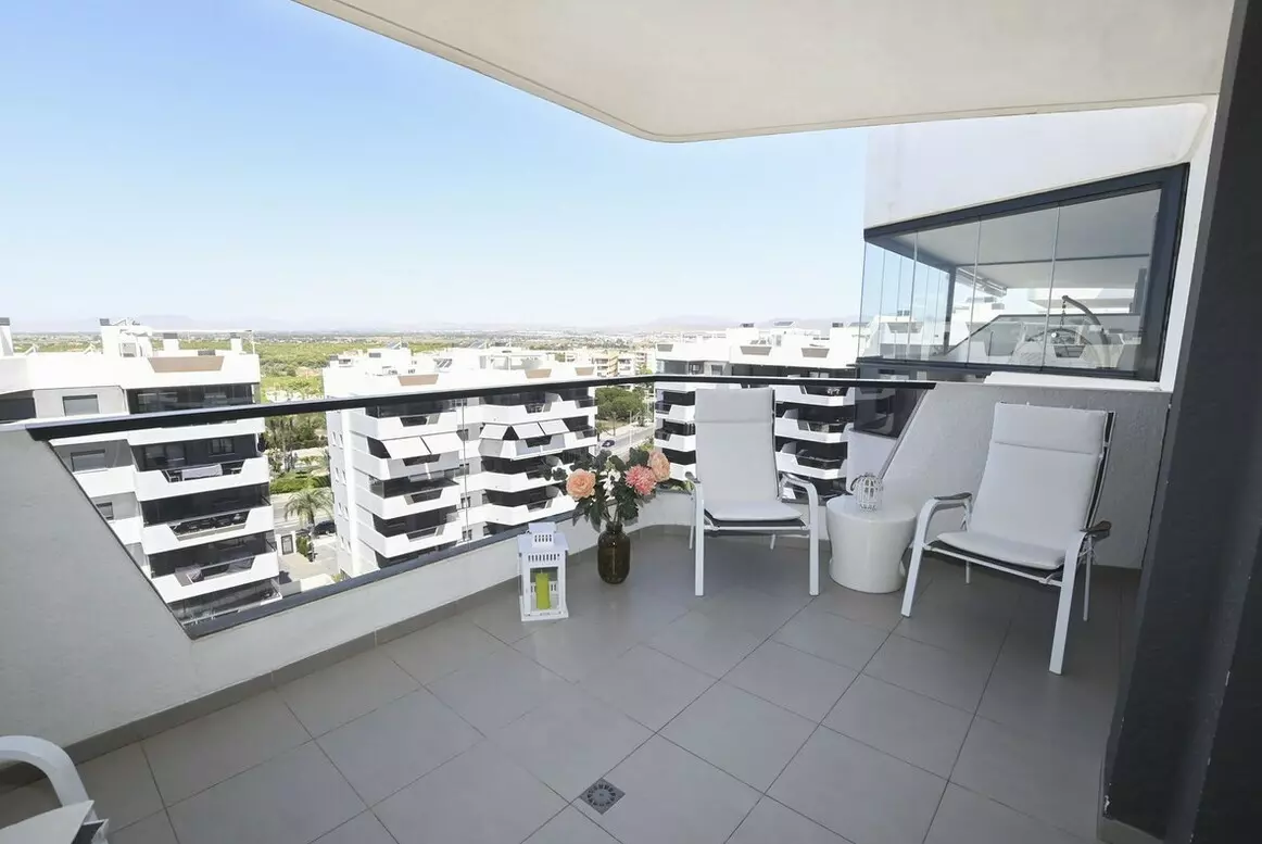 2-bedroom Apartment In Elche, Spain (64 M²)