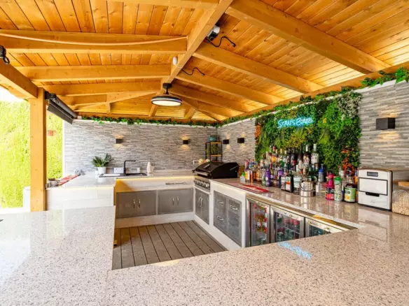 3-bedroom Villa In Orihuela Costa, Spain (211 M²)