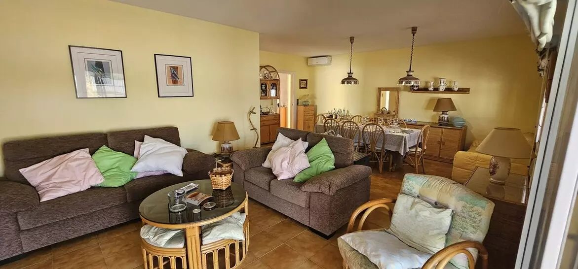 5-bedroom Villa In Orihuela Costa, Spain (207 M²)