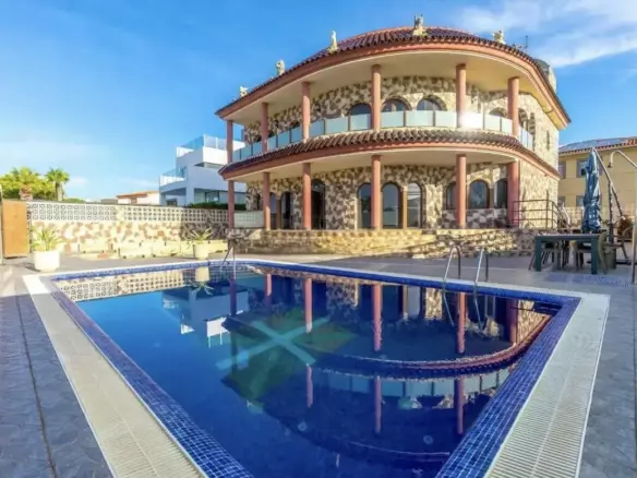 4-bedroom Villa In Orihuela Costa, Spain (400 M²)