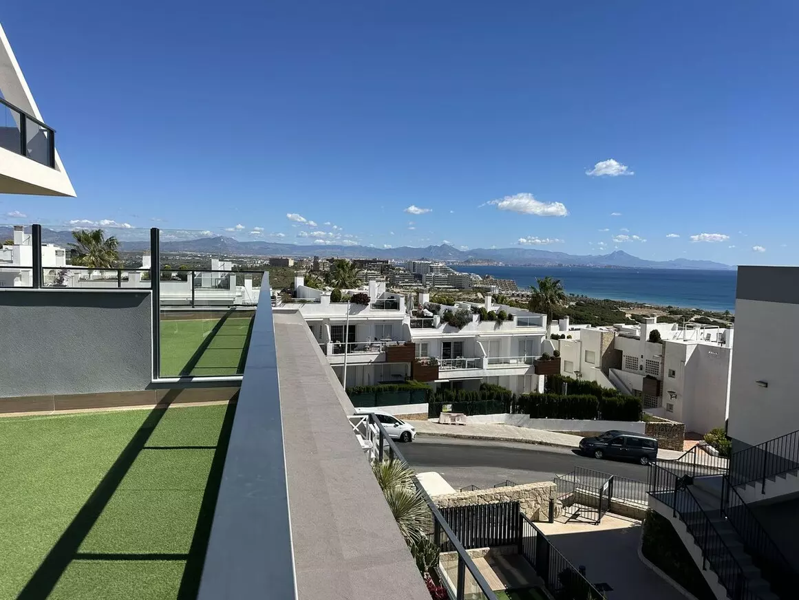 2-bedroom Apartment In Santa Pola, Spain (109 M²)