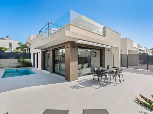 3-bedroom Semi In San Fulgencio, Spain (226 M²)