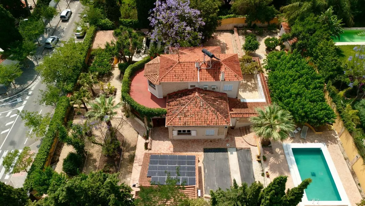 6-bedroom Villa In Alicante, Spain (500 M²)